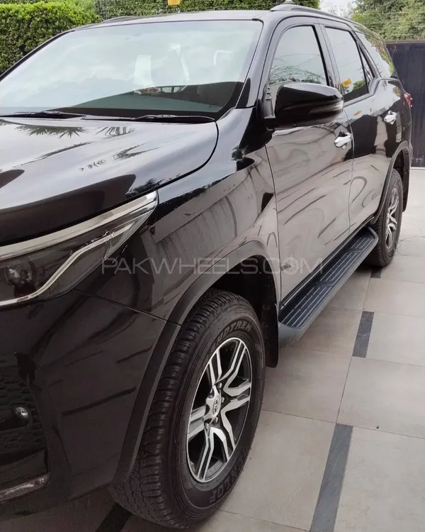 2023 Toyota Fortuner 2.7 G photo 3